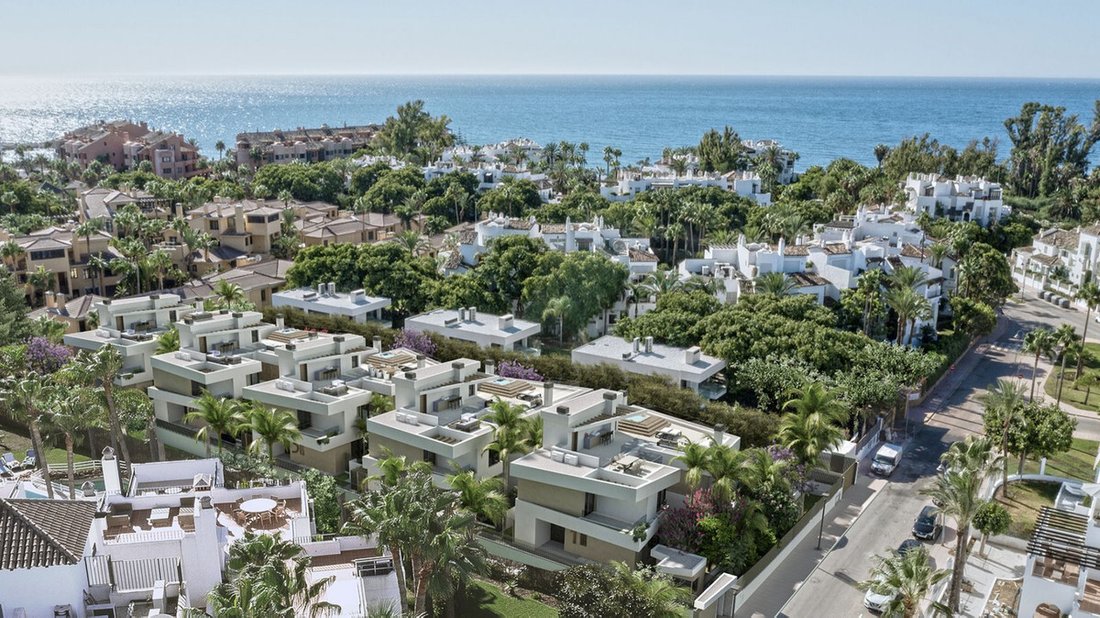 Villa in Puerto Banus, Marbella, Spain 2 - 19122640