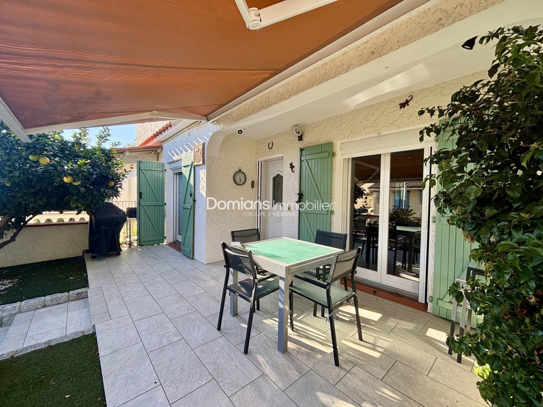 Villa in Saint-Cyprien, Occitania, France 2 - 19133412