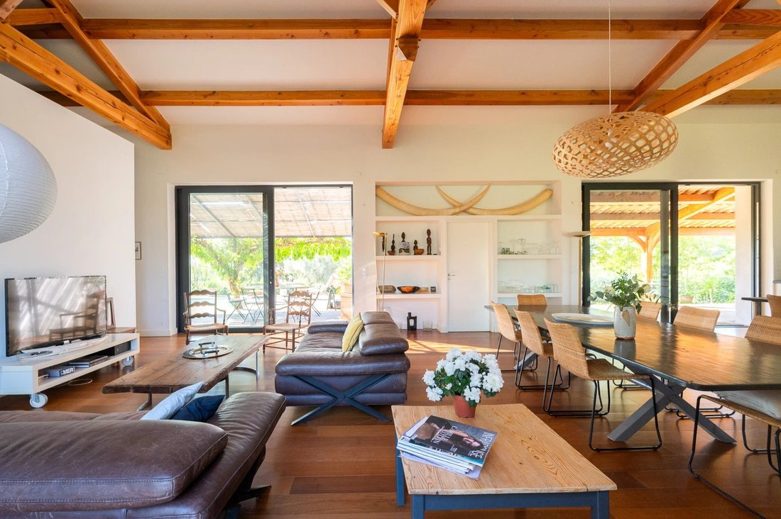 House in La Londe-les-Maures, Provence-Alpes-Côte d'Azur, France 5 - 19002977