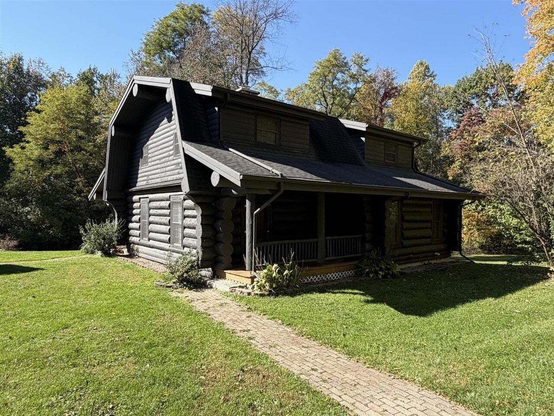House in Jonesville, Michigan, United States 1 - 19122330