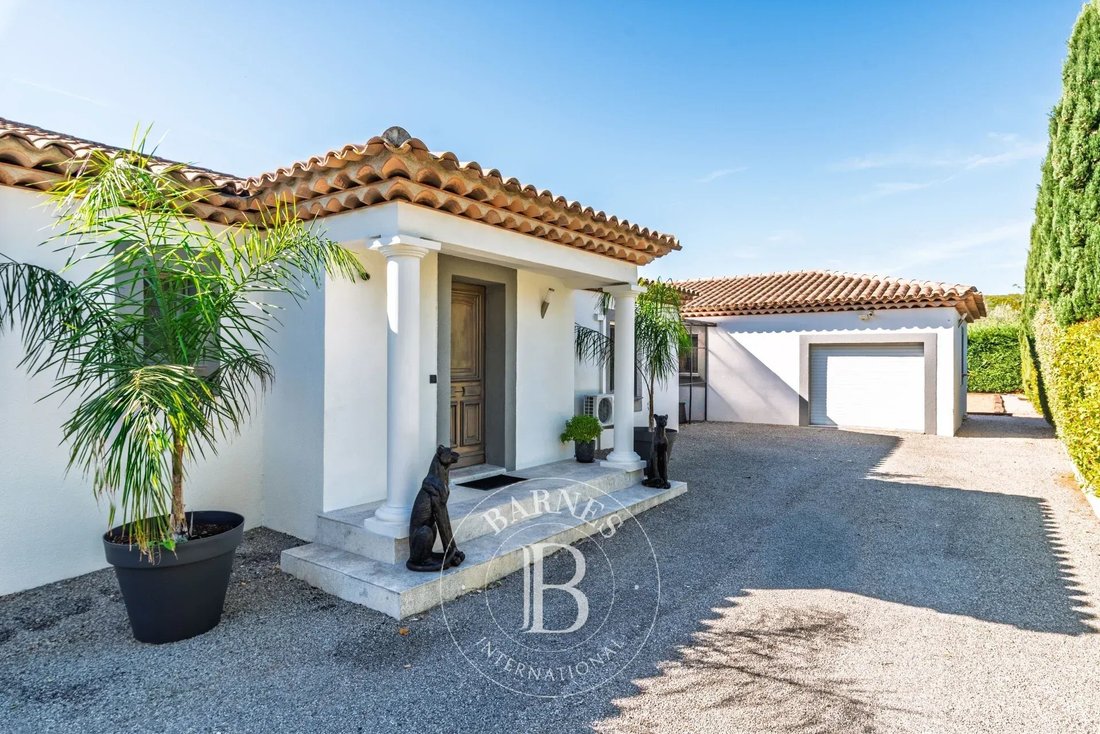 Villa in La Motte, Provence-Alpes-Côte d'Azur, France 3 - 19131065