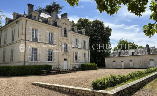 Castello a Sanitas-Rotonde, Tours, Francia 1
