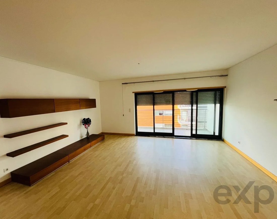 Apartment in Seixal, Arrentela e Aldeia de Paio Pires, Setubal, Portugal 3 - 19123125