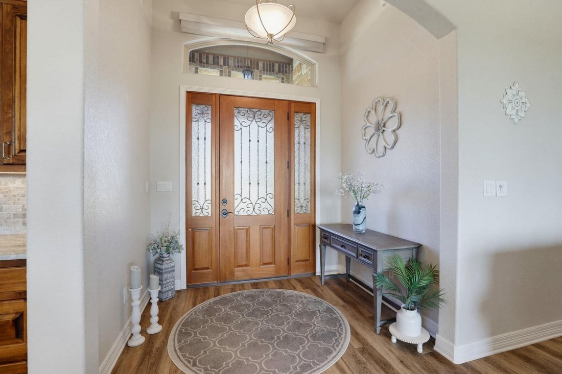 House in Seguin, Texas, United States 3 - 19125476
