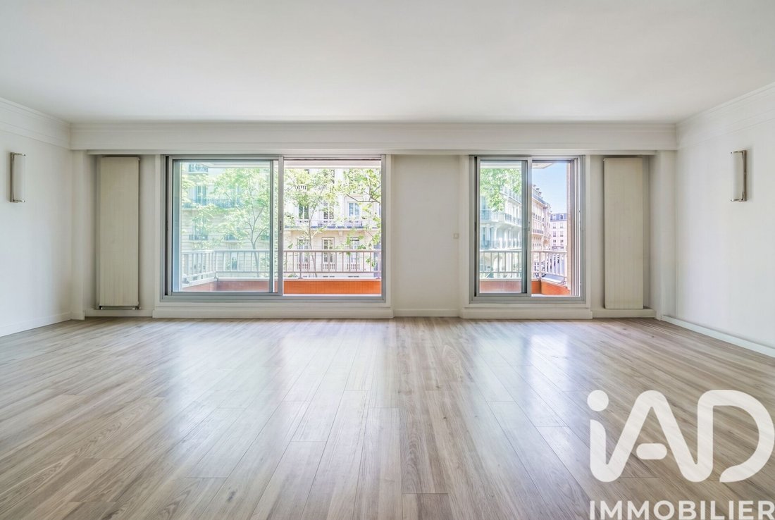 Apartment in Pereire-Malesherbes, Paris 17e Arrondissement, Paris 3 - 19130154