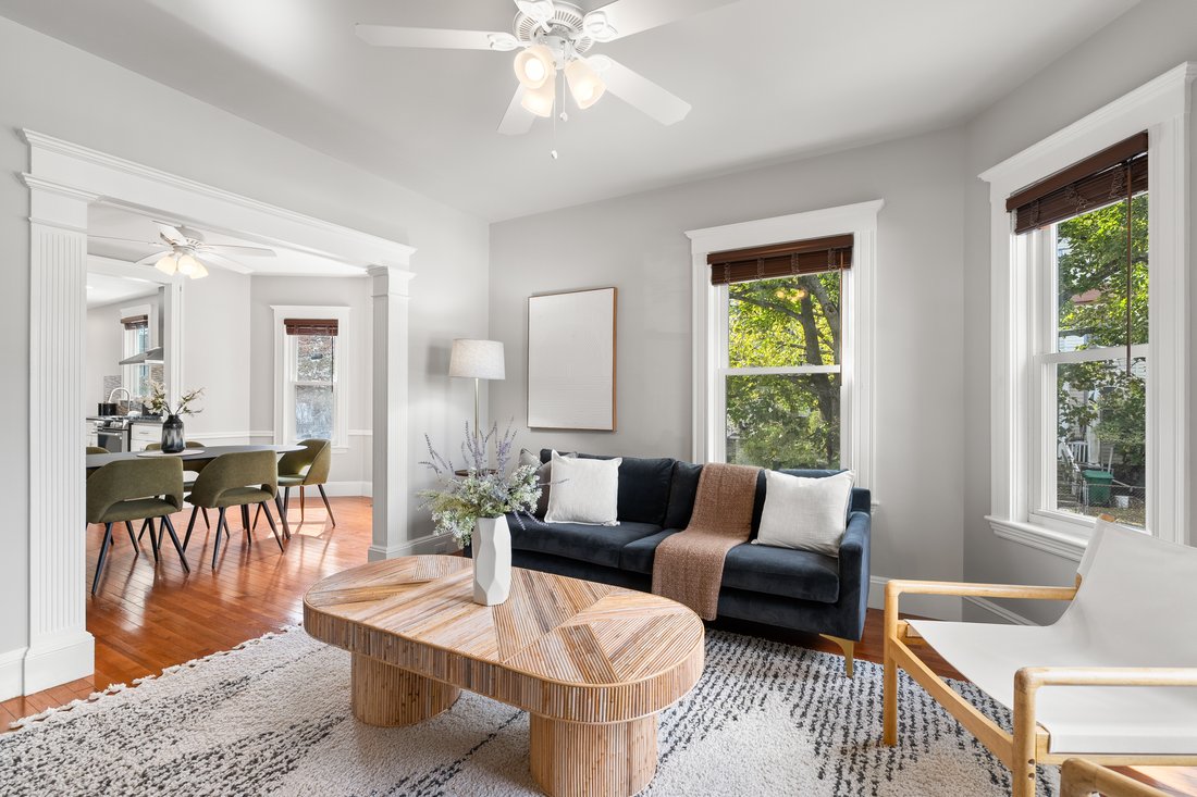 Condo in Medford, Massachusetts, United States 5 - 19127695