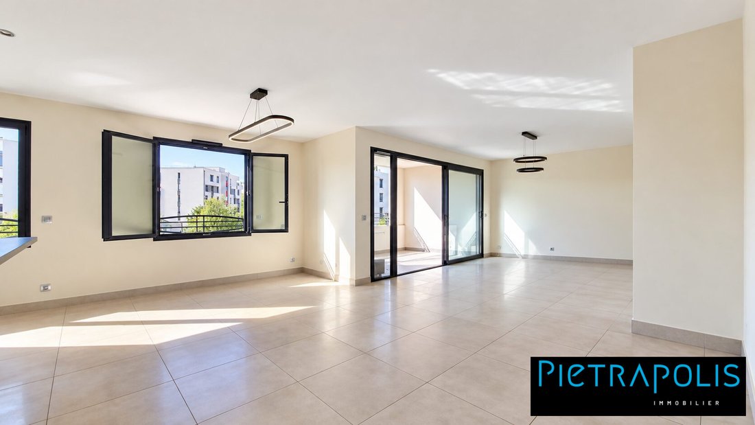 Apartment in Ouest, Saint-Genis-Pouilly, France 2 - 15647973