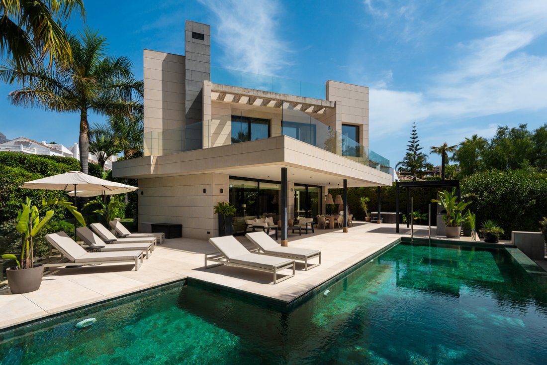 Villa in Nueva Andalucía, Marbella, Spanien 1 - 19128960
