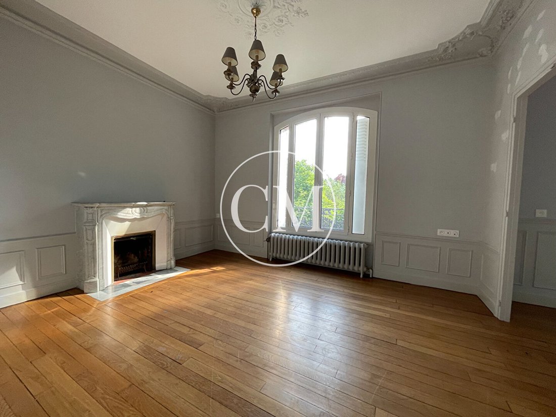 Villa a Montreuil, Versailles, Francia 2 - 17302449