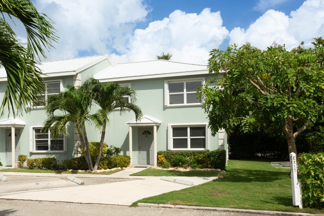 Townhouse in George Town, George Town, Cayman Islands 1 - 19135969