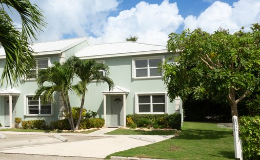 Townhouse in George Town, George Town, Cayman Islands 1