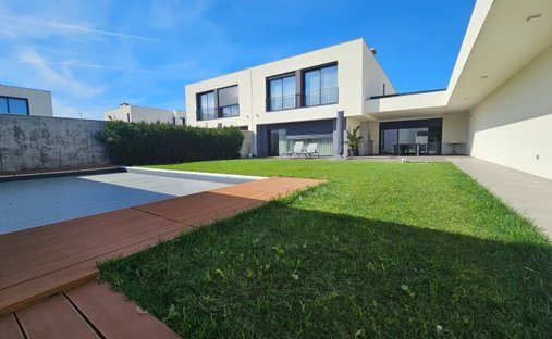 Haus in Gulpilhares e Valadares, Distrikt Porto, Portugal 1