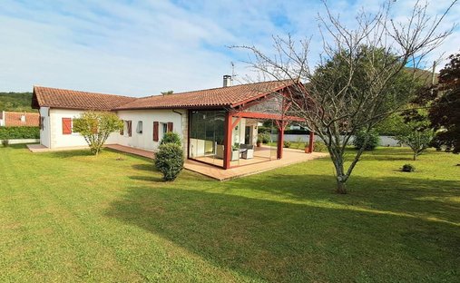 Casa en Ascain, Nueva Aquitania, Francia 1