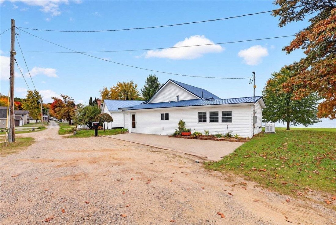 House in Orleans, Michigan, United States 4 - 19125244