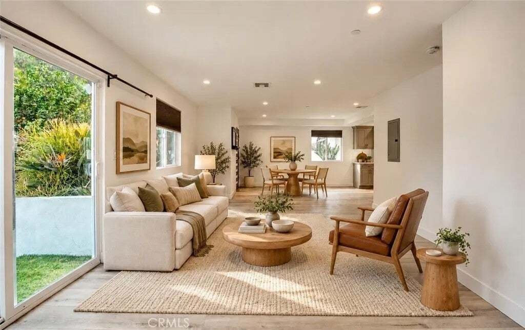 Los Angeles, California, United States 5 - 19128541