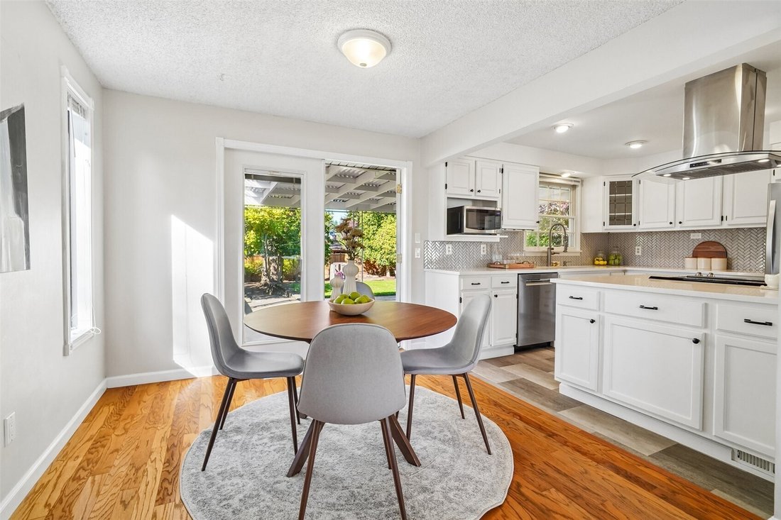 House in Bellevue, Washington, United States 5 - 19133475