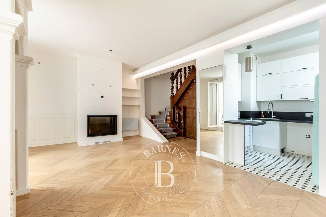 Apartment in Batignolles-Cardinet, Paris 17e Arrondissement, Paris 5 - 19125573