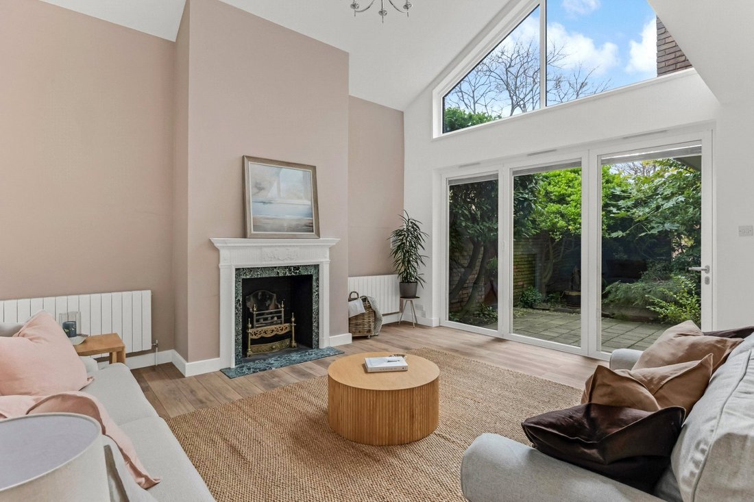 Haus in Holly Village, Haringey, England 1 - 19134853