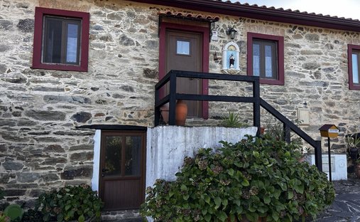 House in Vila de Rei, Castelo Branco District, Portugal 1