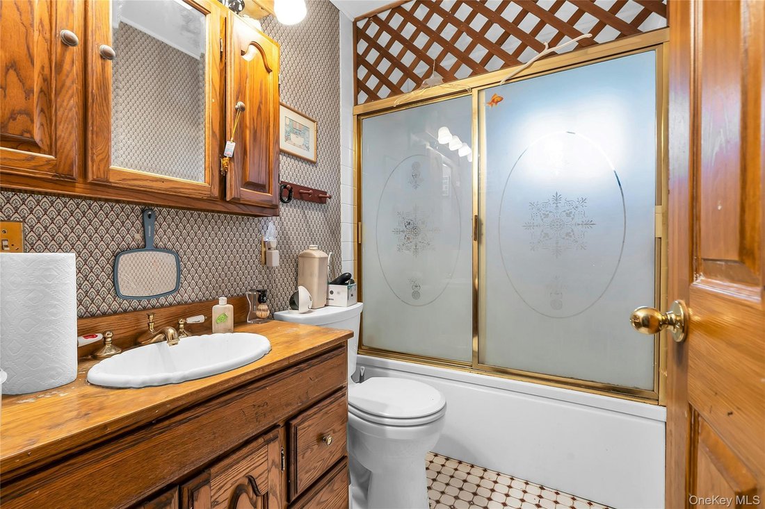 Casa a Kings Park, New York, Stati Uniti 5 - 18824689