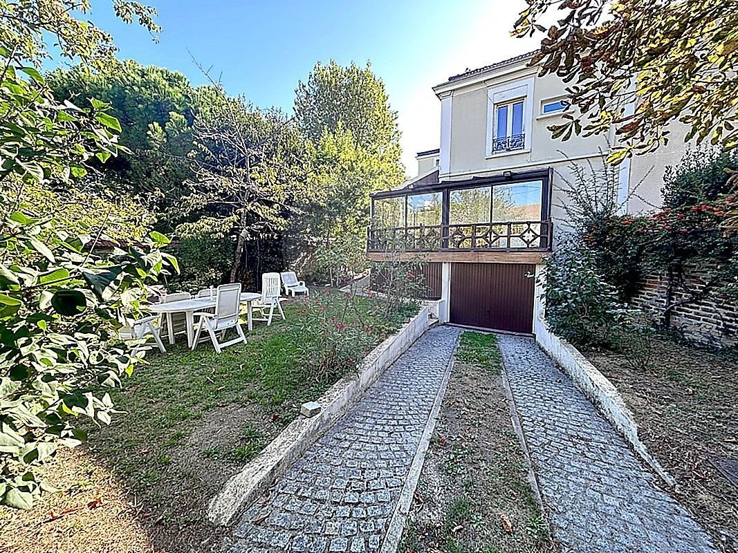 Casa a Agente Sarre-Centro-Les Vallées-La Garenne, Colombes, Francia 1 - 19129294