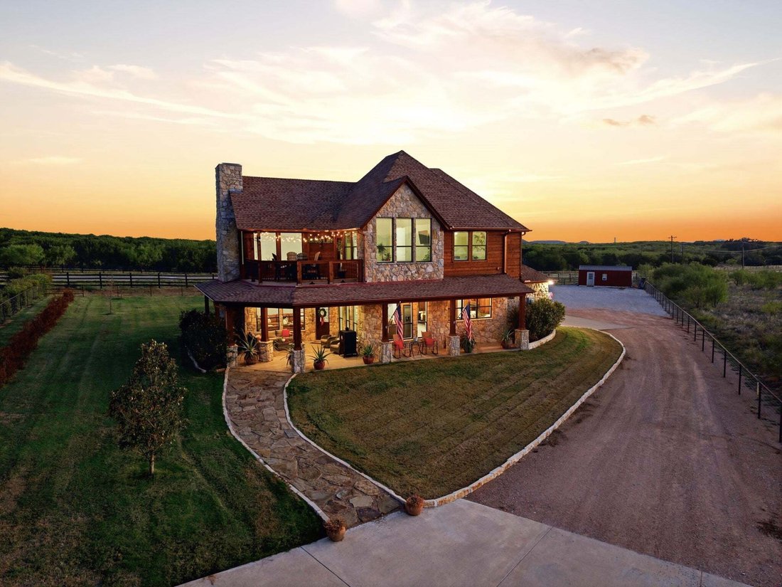 House in Graford, Texas, United States 2 - 19127724