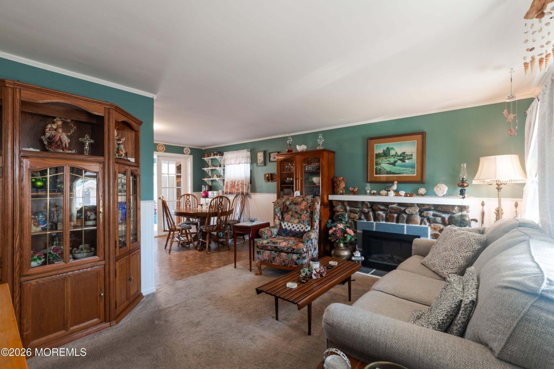 House in Stafford Township, New Jersey, United States 3 - 19124044