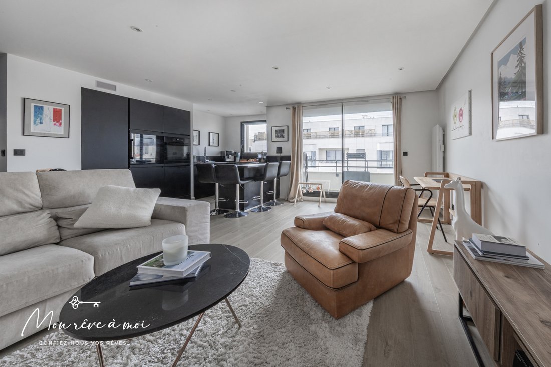 Apartamento en Puteaux, Isla de Francia, Francia 1 - 19132356