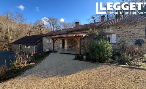 Maison à Saint-Martin-de-Fressengeas, Nouvelle-Aquitaine, France 1