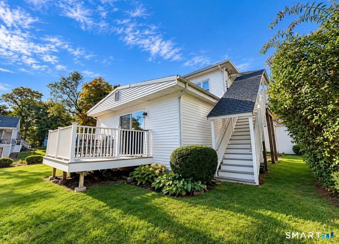 Milford, Connecticut, United States 5 - 19117794