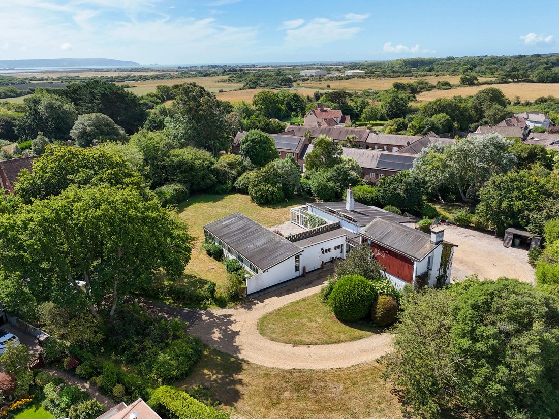 House in New Forest, England 1 - 19124411