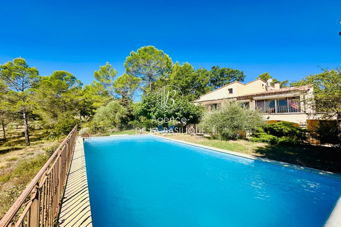 Villa a Varages, Provenza-Alpi-Costa Azzurra, Francia 1 - 18784431