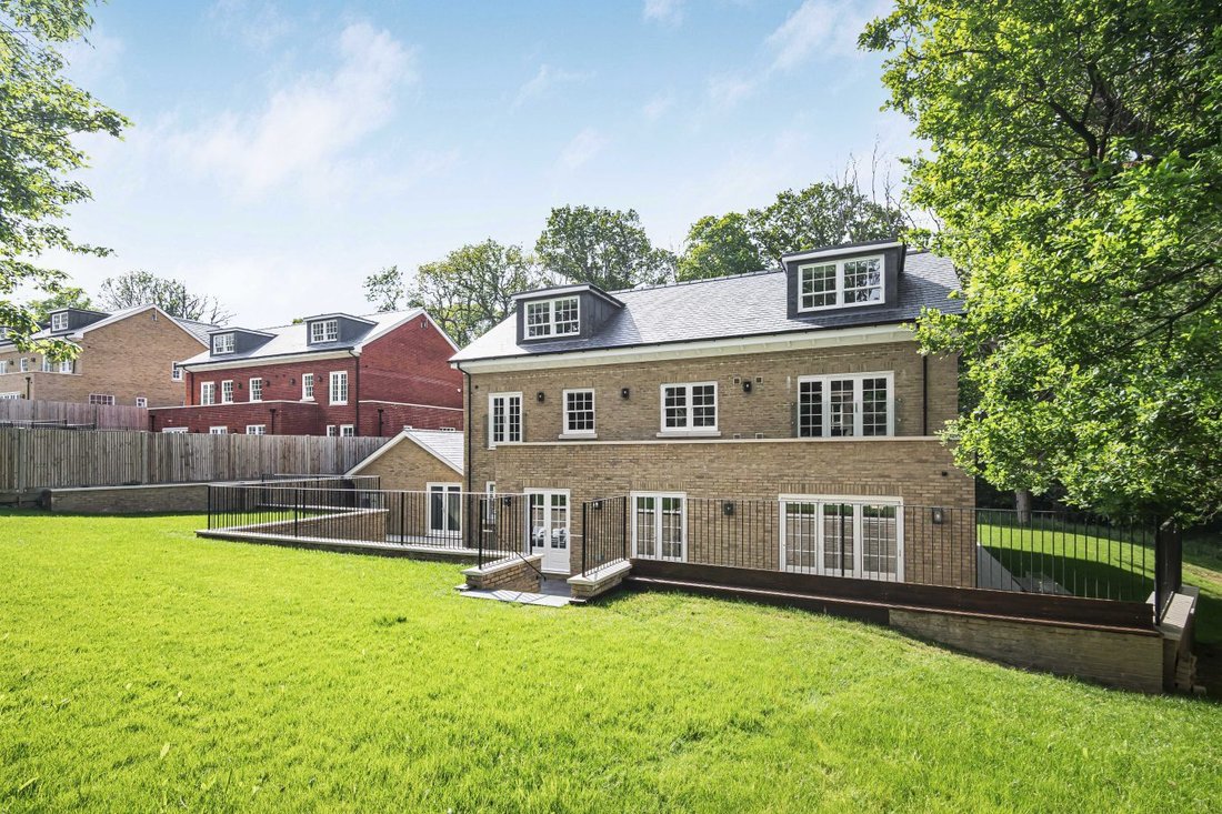 House in Cuffley, Northaw, England 4 - 19130797