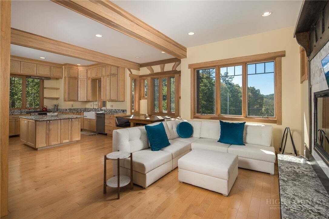 House in Blowing Rock, North Carolina, United States 5 - 19121503