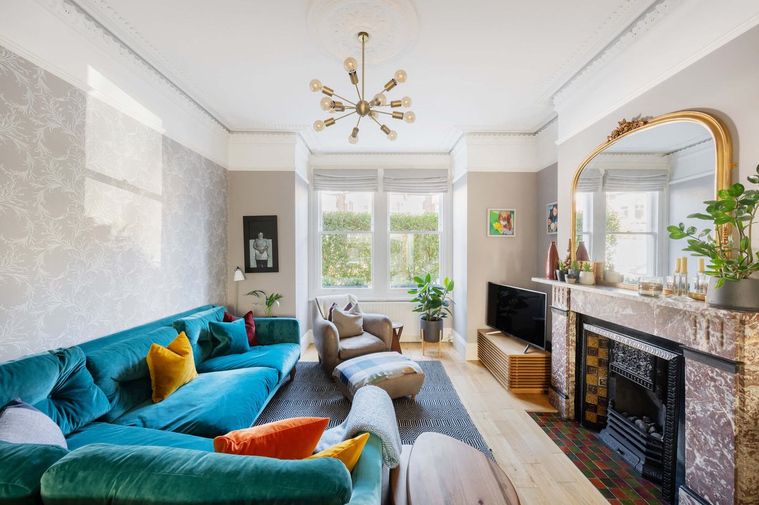 House in Clapham Common, Lambeth (Greater London), England 2 - 19124621