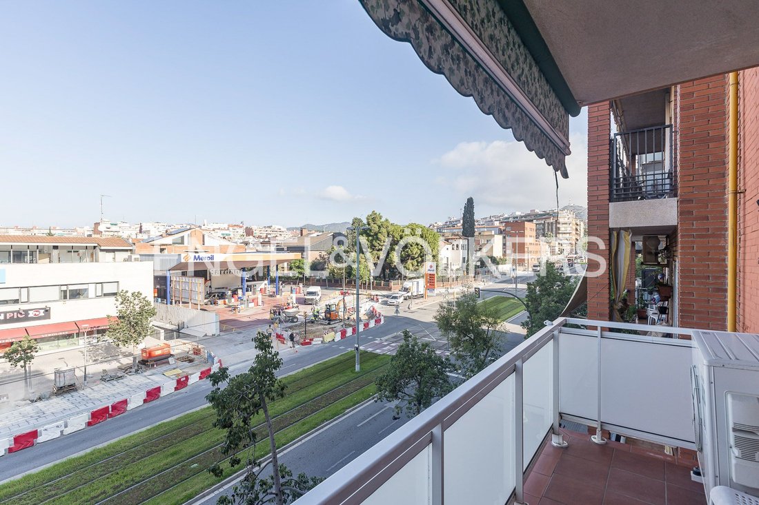 Wohnung in Esplugues de Llobregat, Katalonien, Spanien 1 - 19126211