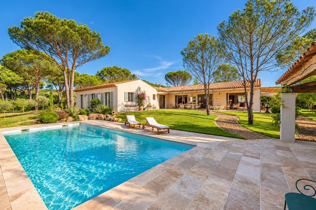 Villa en Grimaud, Provenza-Alpes-Costa Azul, Francia 1 - 19122675