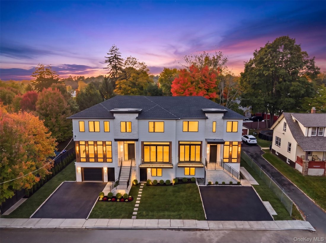 Condo in Spring Valley, New York, United States 1 - 19123324