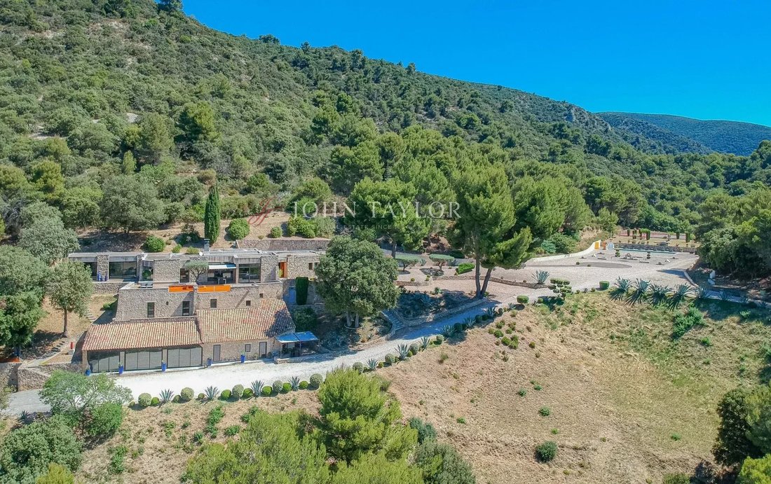 Domaine à Lourmarin, Provence-Alpes-Côte d'Azur, France 3 - 12053282