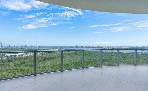 Eigentumswohnung in North Miami Beach, Florida, Vereinigte Staaten 1