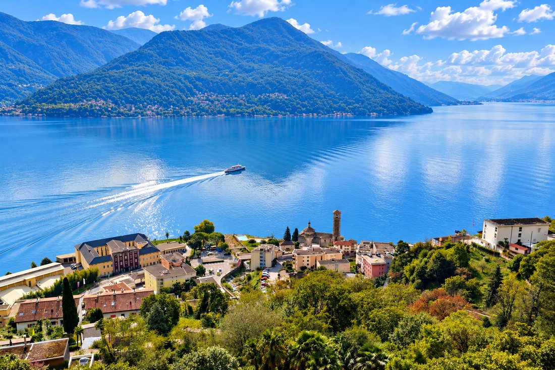 Villa in Brissago, Ticino, Switzerland 2 - 19133608