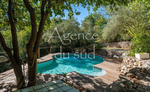 Casa en La Destrousse, Provenza-Alpes-Costa Azul, Francia 1