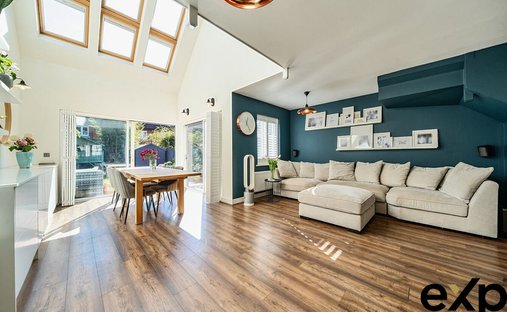 Haus in Fordbridge, Reigate and Banstead, England 1