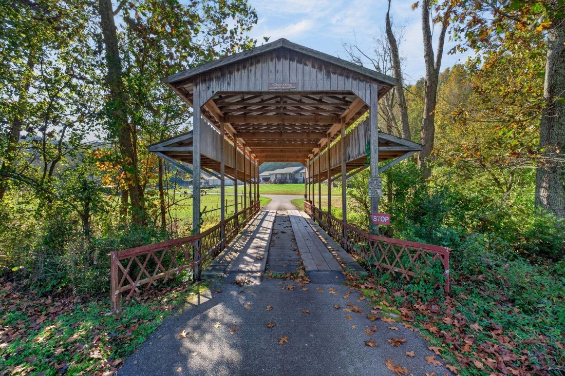 House in Cookeville, Tennessee, United States 4 - 19132098
