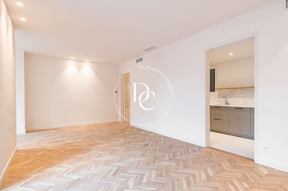 Apartamento en Eixample, Barcelona, España 2 - 19129275