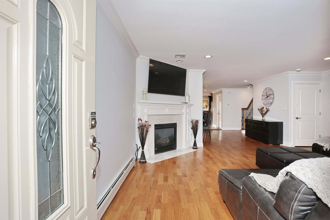 Condo in Fairview, New Jersey, United States 3 - 19120814
