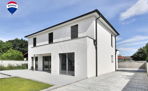 Casa en Village-Neuf, Gran Este, Francia 1