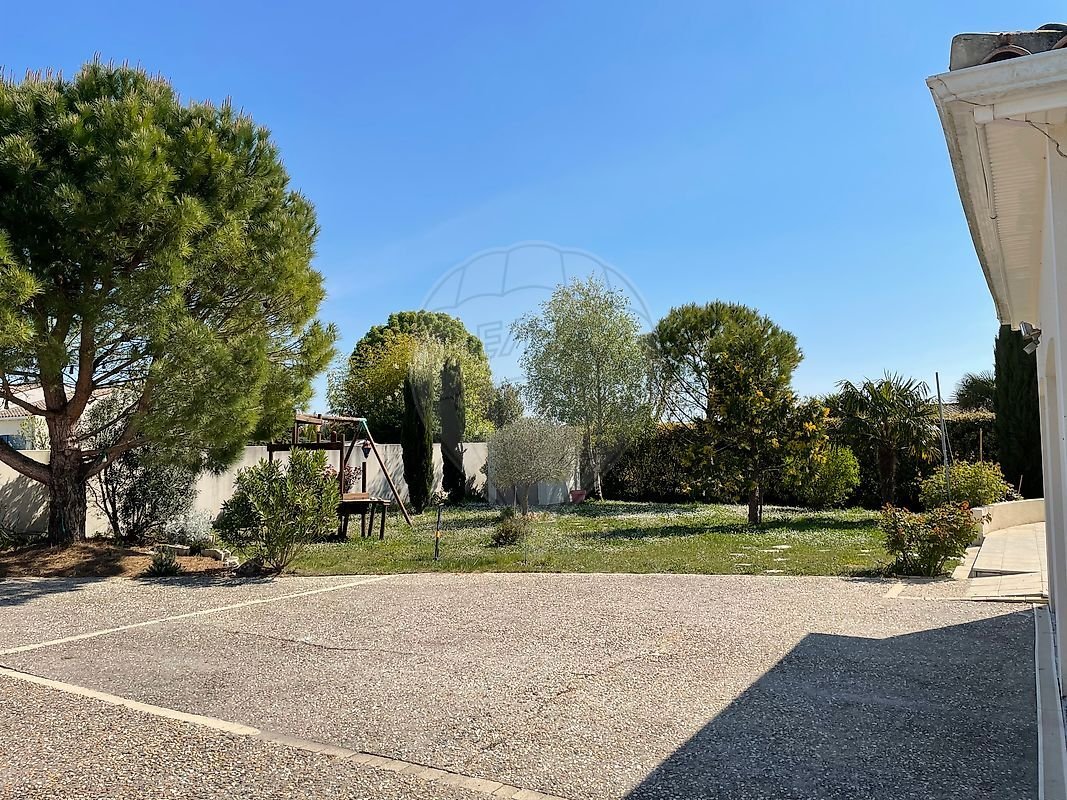 Villa in Meschers-sur-Gironde, Nouvelle-Aquitaine, France 2 - 19130014