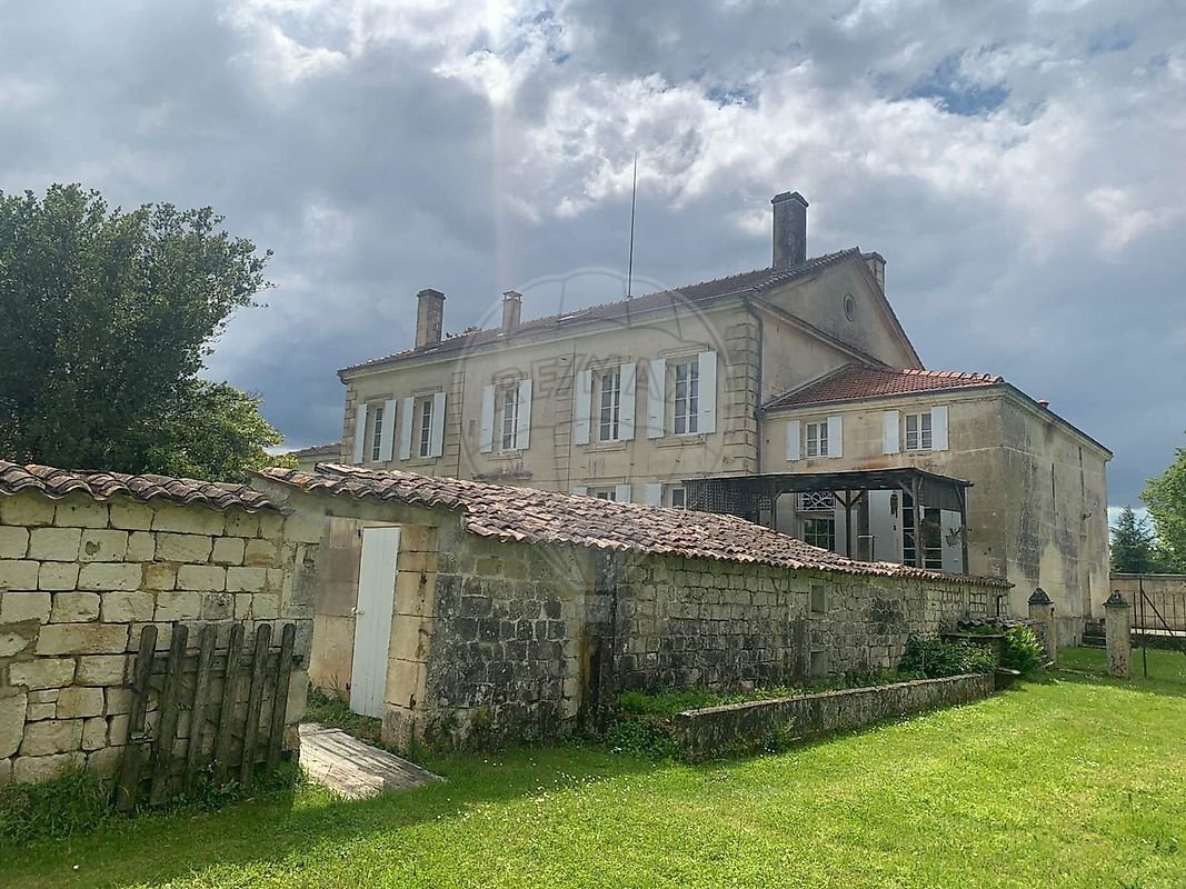Maison à Tesson, Nouvelle-Aquitaine, France 1 - 19129355