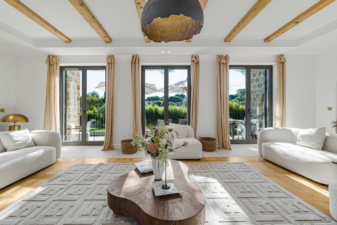 Maison à Les Cougoulins-Rastines, Antibes, France 2 - 19126633